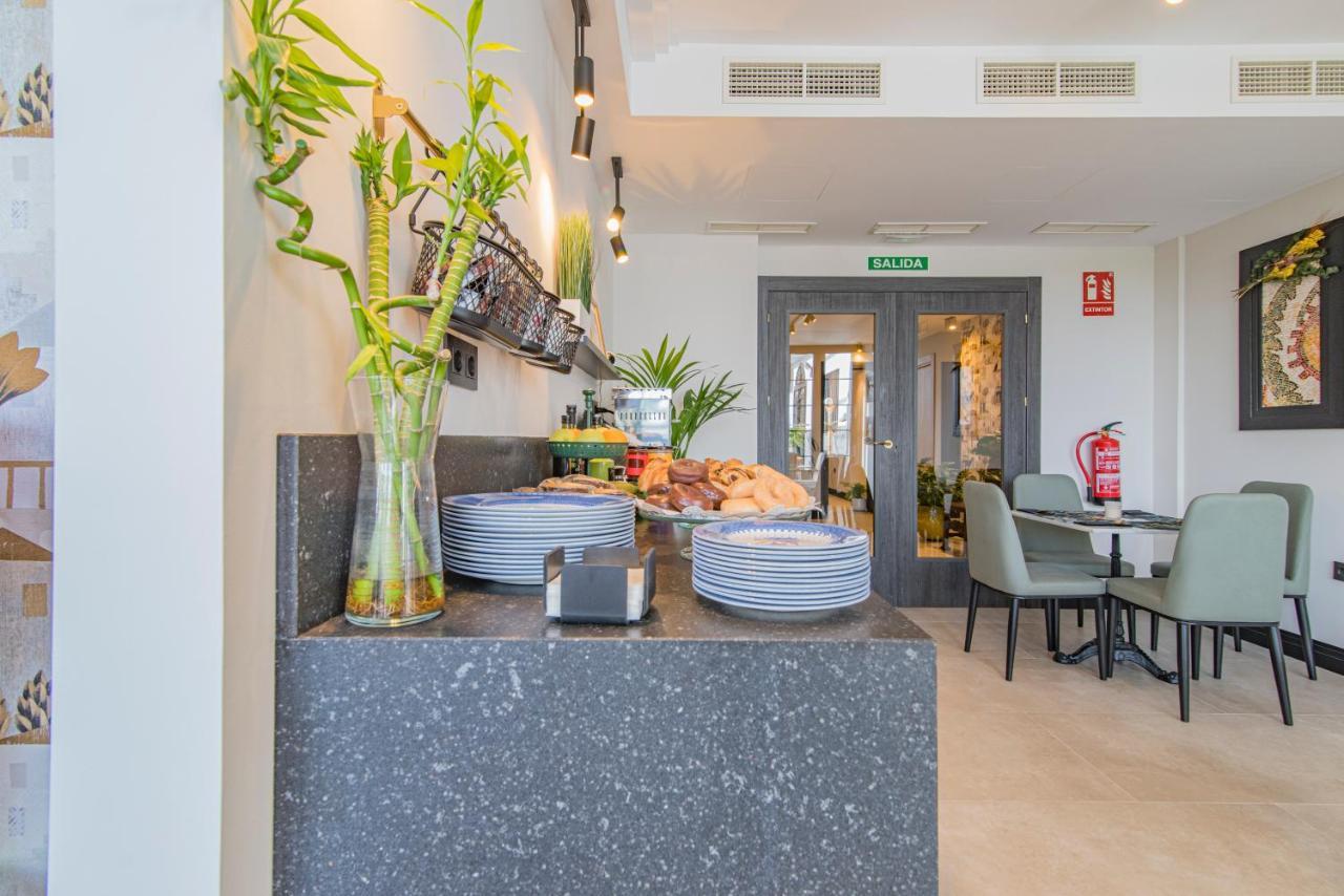 Vesci Faventia Hotel Huetor Tajar Exterior photo